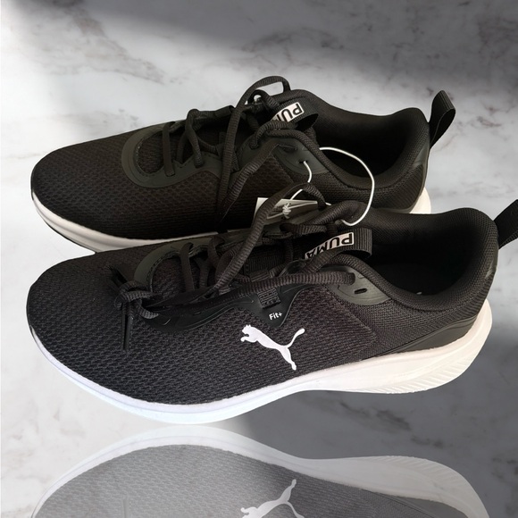 PUMA Ladies Skyrocket Black Sneaker Size 9 - Picture 7 of 8